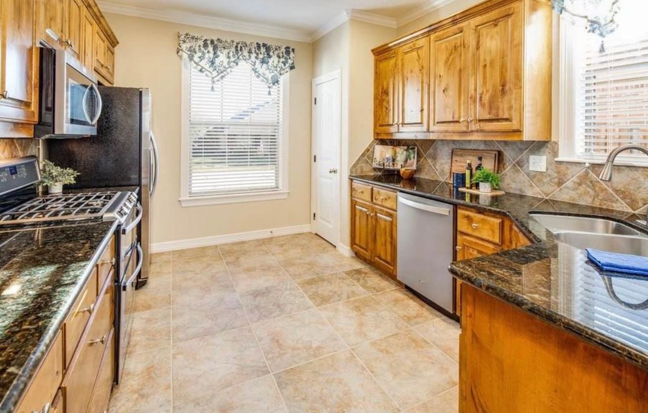 3922 Devrne Dr #NA - Photo 6 of 13