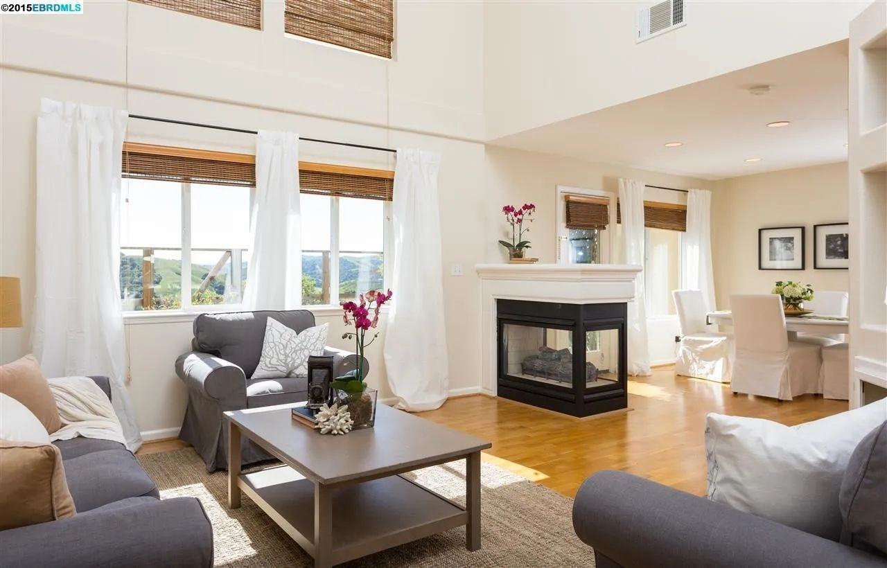 20400 Summercrest Dr - Photo 2 of 25