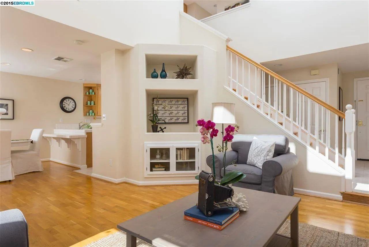 20400 Summercrest Dr - Photo 3 of 25