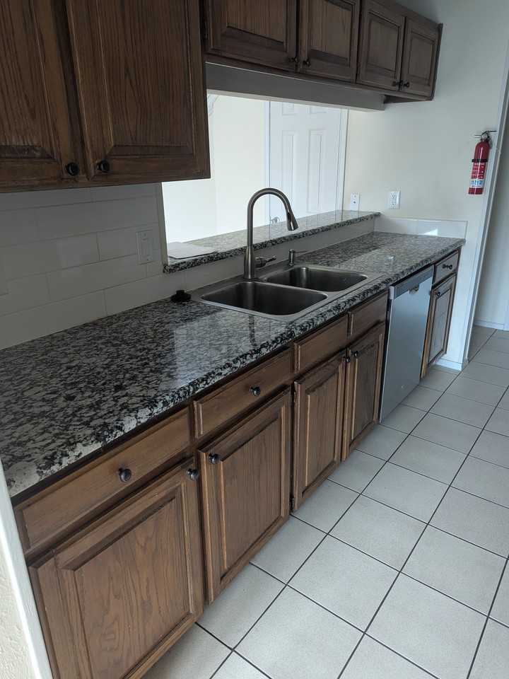 625 Manco Rd #102 - Photo 7 of 13