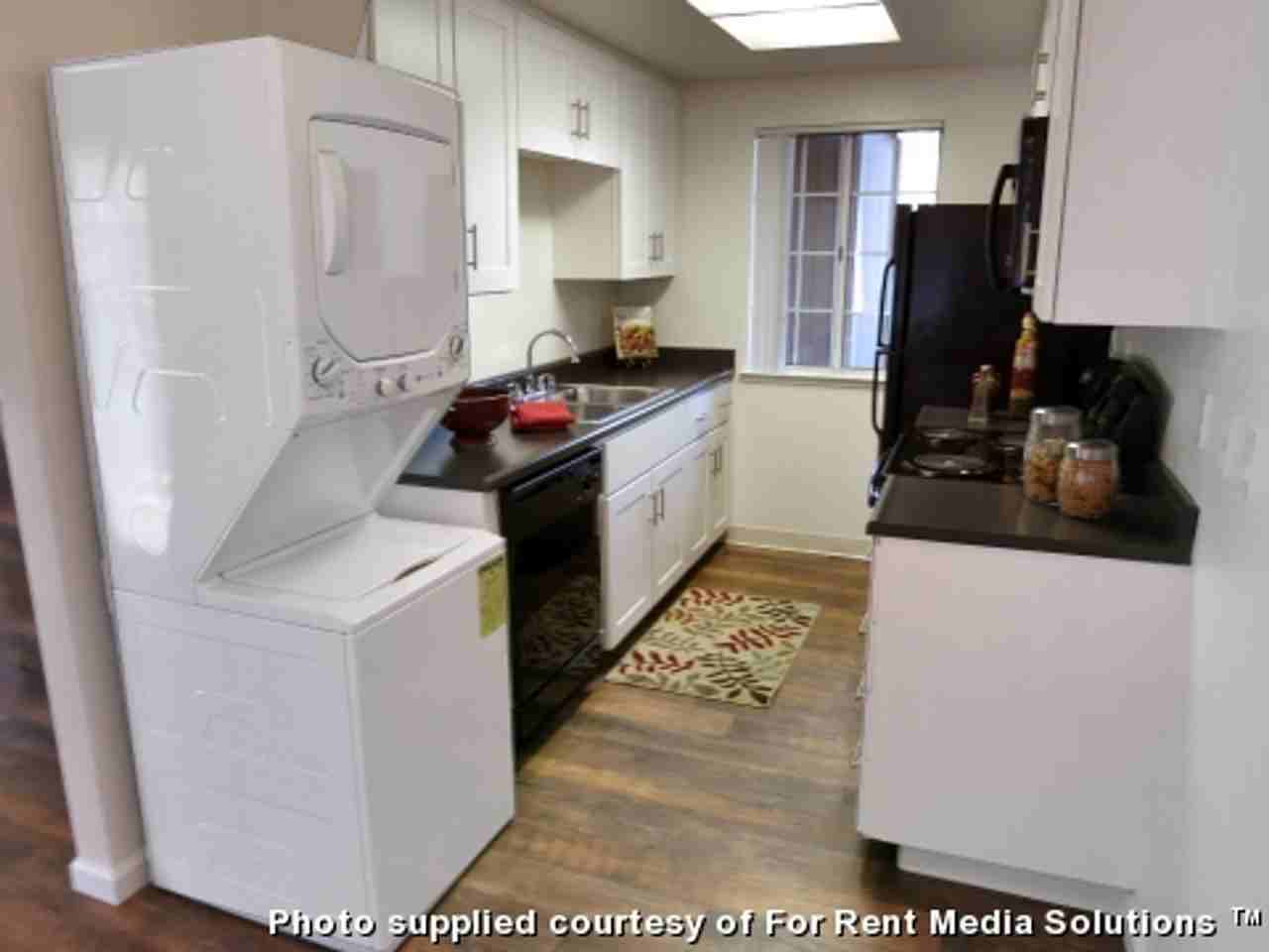 Cirby Oaks Apartments - Photo 6 of 7