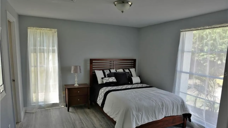 10214 Sable Ridge Ct - Photo 2 of 9