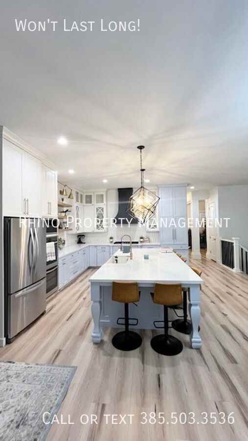 5159 W Burntside Ave - Photo 2 of 26