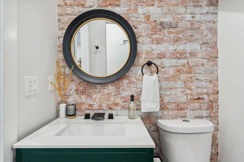 1323 Kalamath St - Photo 3 of 20