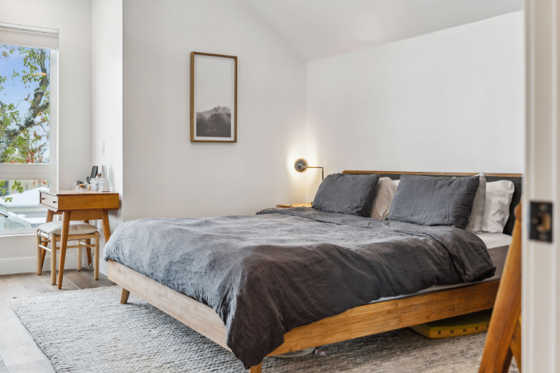 1323 Kalamath St - Photo 6 of 20