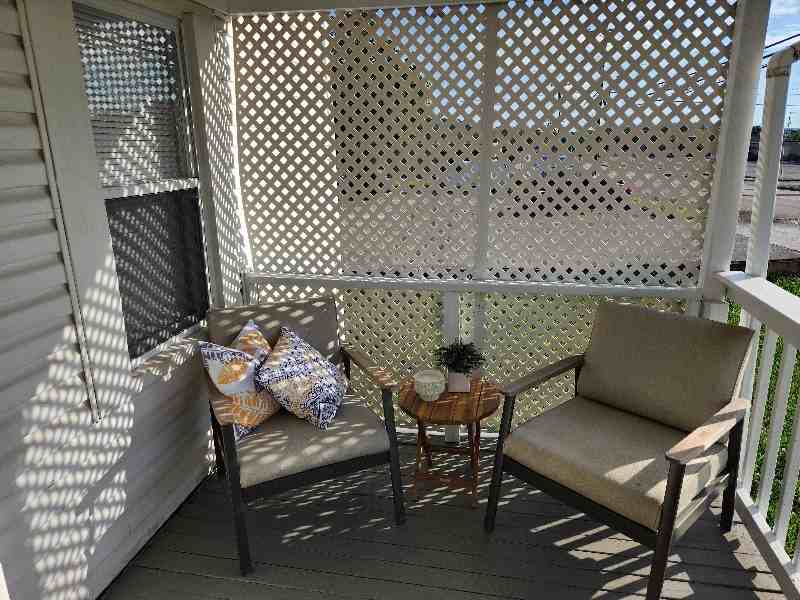 261 Gill St - Photo 3 of 16