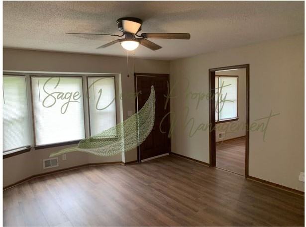 1402 Sw Sunset St - Photo 7 of 25