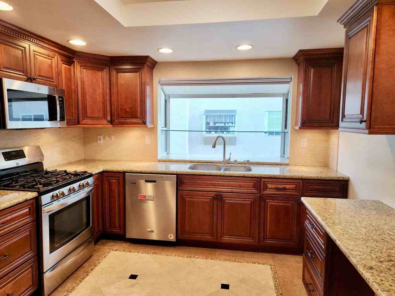 2300 Maple Ave #190 - Photo 4 of 30