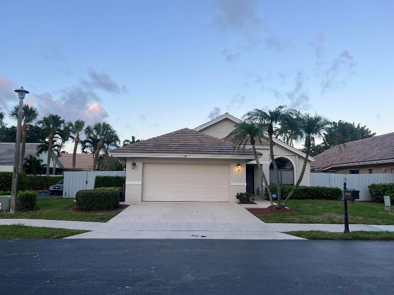 190 Temple Ave - Photo 2 of 25