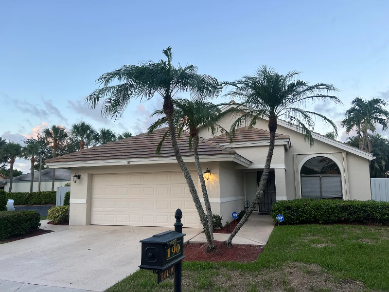 190 Temple Ave - Photo 3 of 25