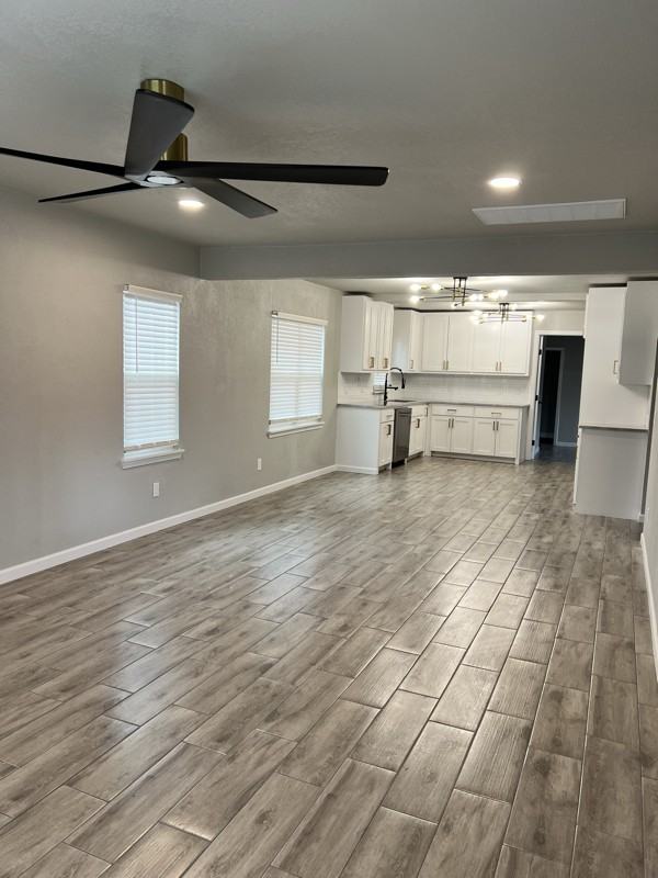 701 Iowa Street - Photo 5 of 6