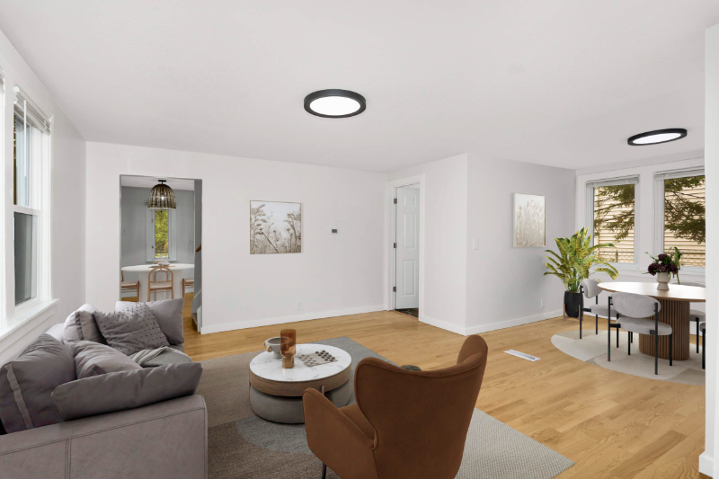 1720 3rd St Ne - Photo 2 of 12