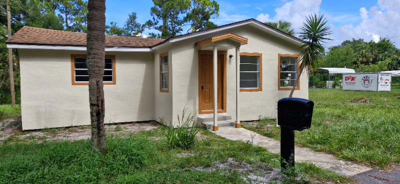 2783 E Hickory Cir - Photo 2 of 14