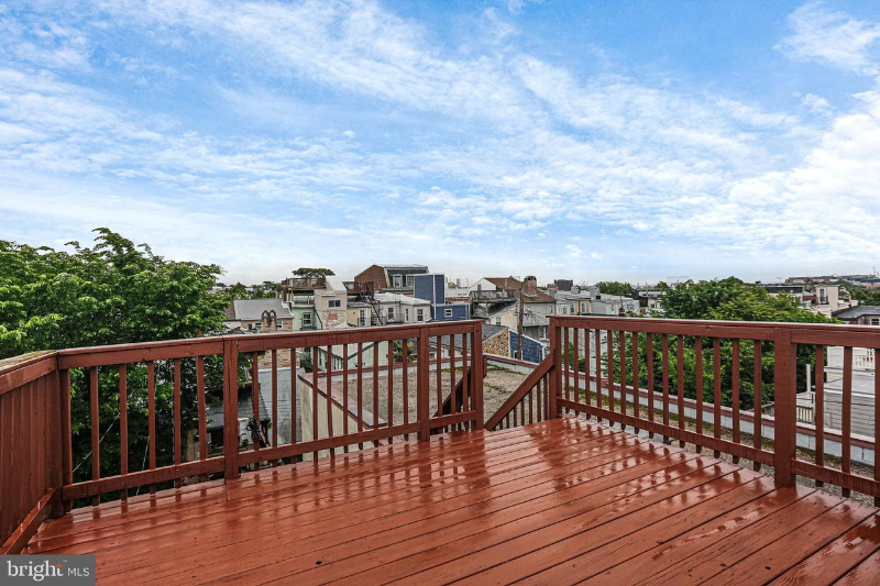 231 S Regester St - Photo 5 of 19