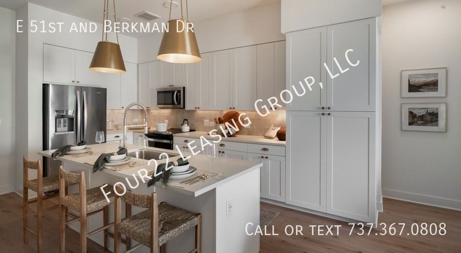 51st & Berkman Dr #829228 - Photo 7 of 12