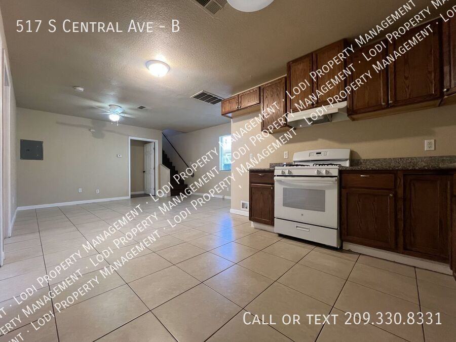 517 S Central Ave #B - Photo 3 of 31