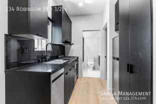 134 Robinson St #1-2 - Photo 1 of 1