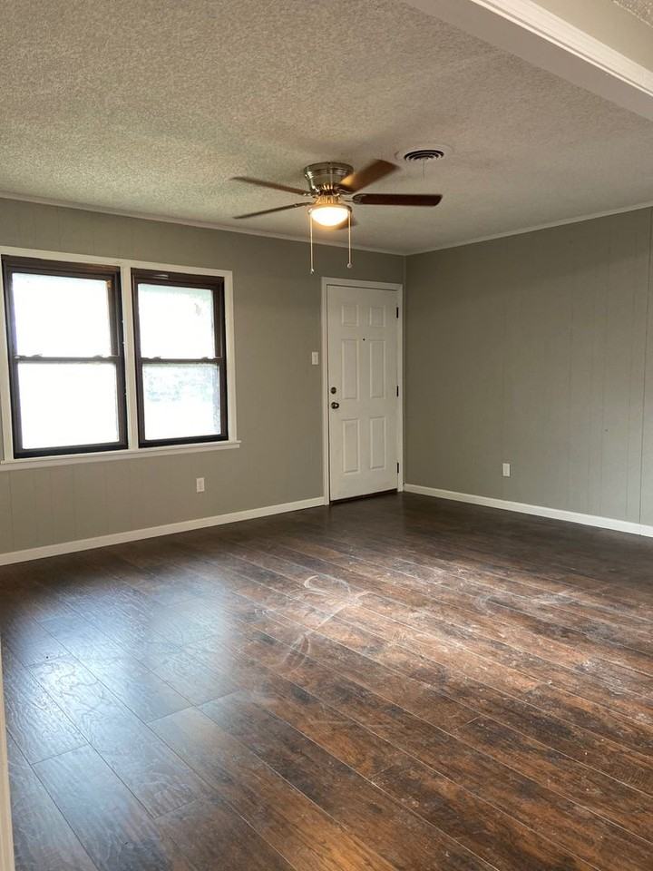 858 N San Jose Dr - Photo 3 of 17