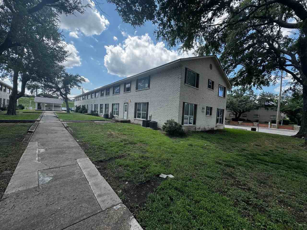 100 S Bowser Rd - Photo 4 of 6