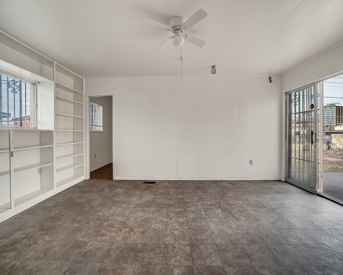 213 Clairemont Dr - Photo 4 of 27