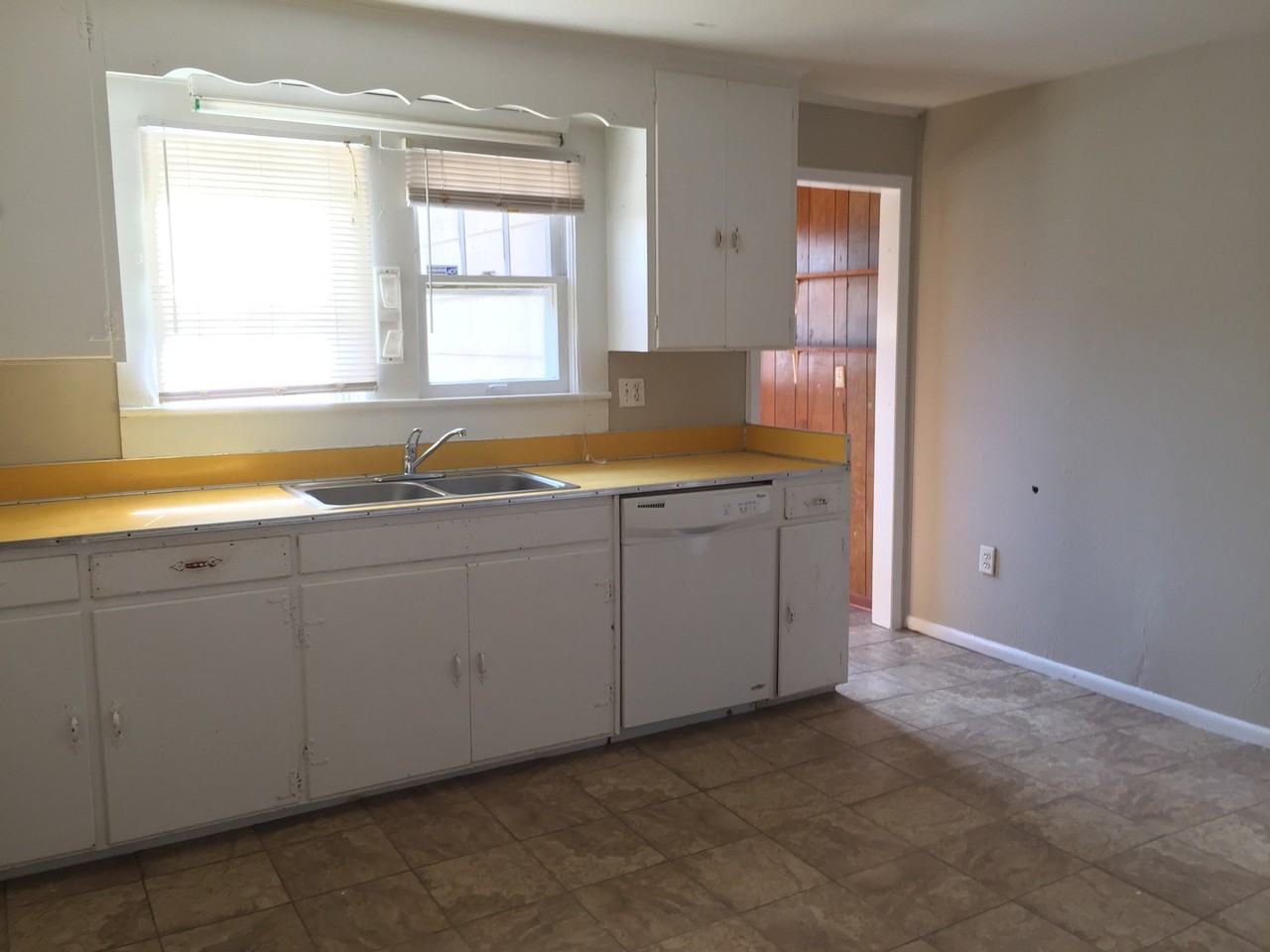 401 Williamson Ave - Photo 7 of 15