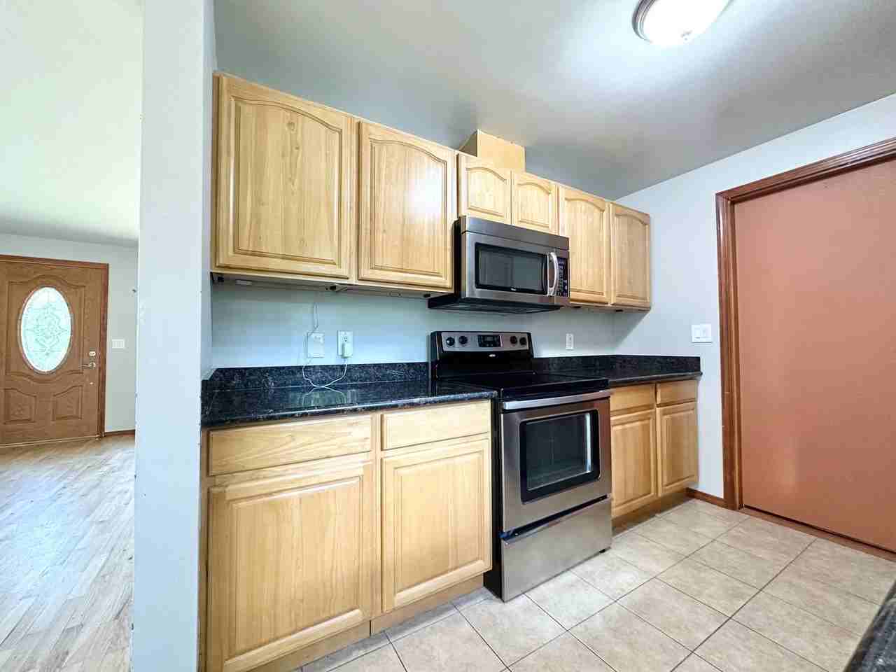 3868 142nd Pl Se - Photo 7 of 21