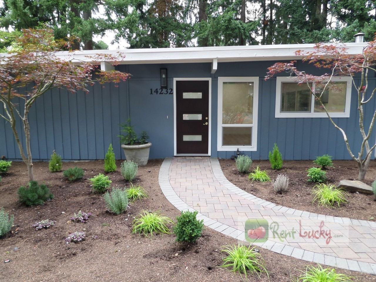 14232 Lake Hills Blvd - Photo 2 of 26