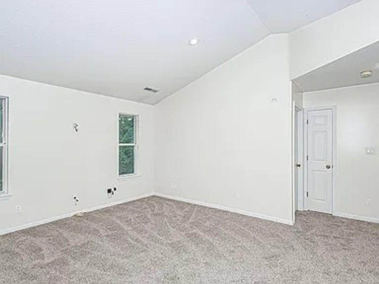 3804 Larkspur Ct - Photo 6 of 31