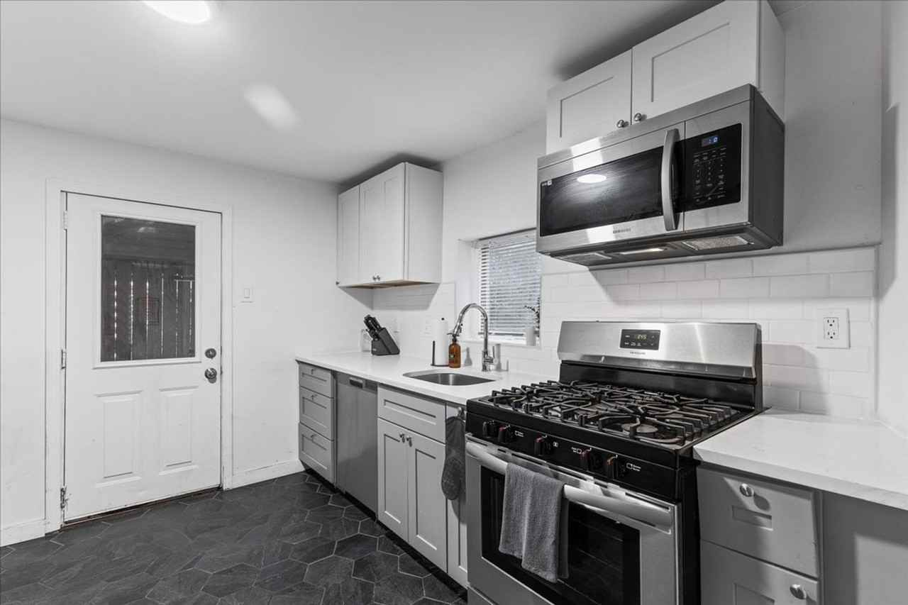 175 42nd St - Photo 2 of 44