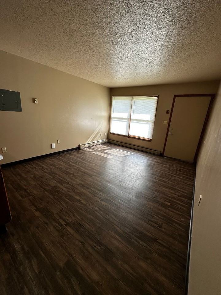 EI521A - Photo 5 of 18