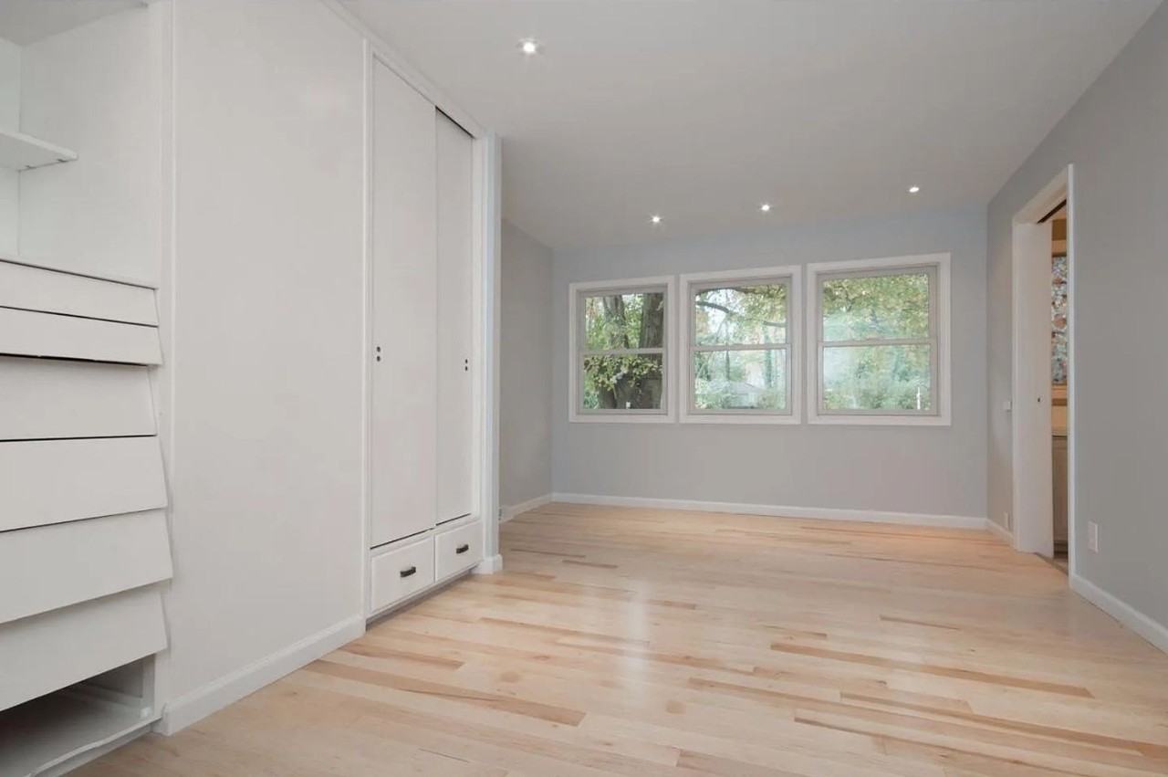 384 Walnut Ln - Photo 3 of 14