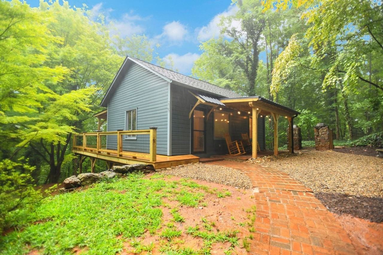 235 Fox Trot Ln - Photo 3 of 23