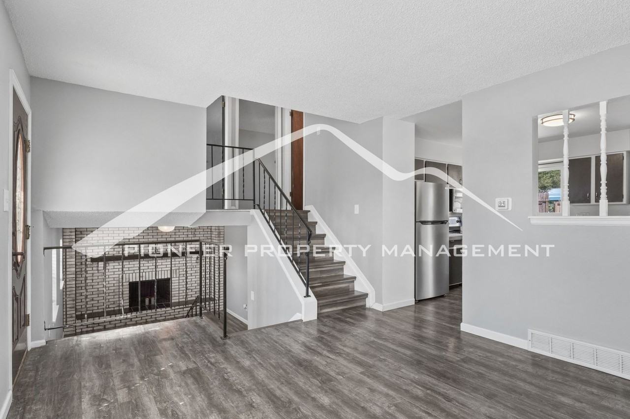 2399 Jet Wing Dr - Photo 2 of 22