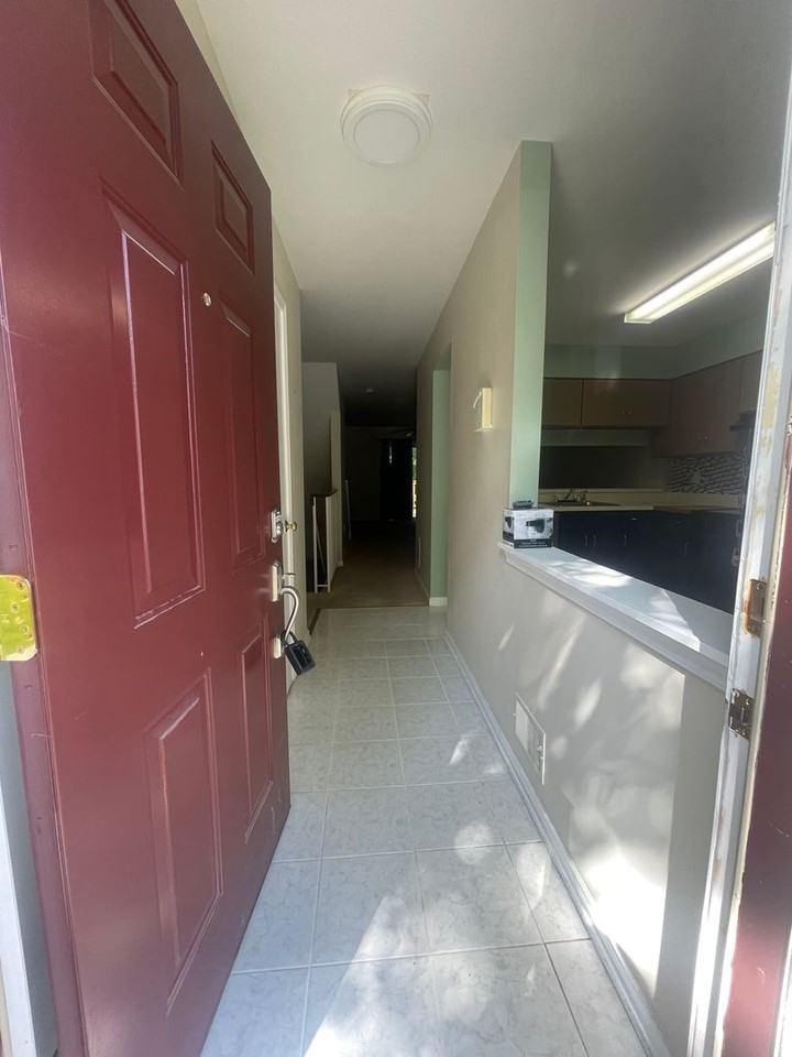 3801 Water Drop Ct - Photo 3 of 36