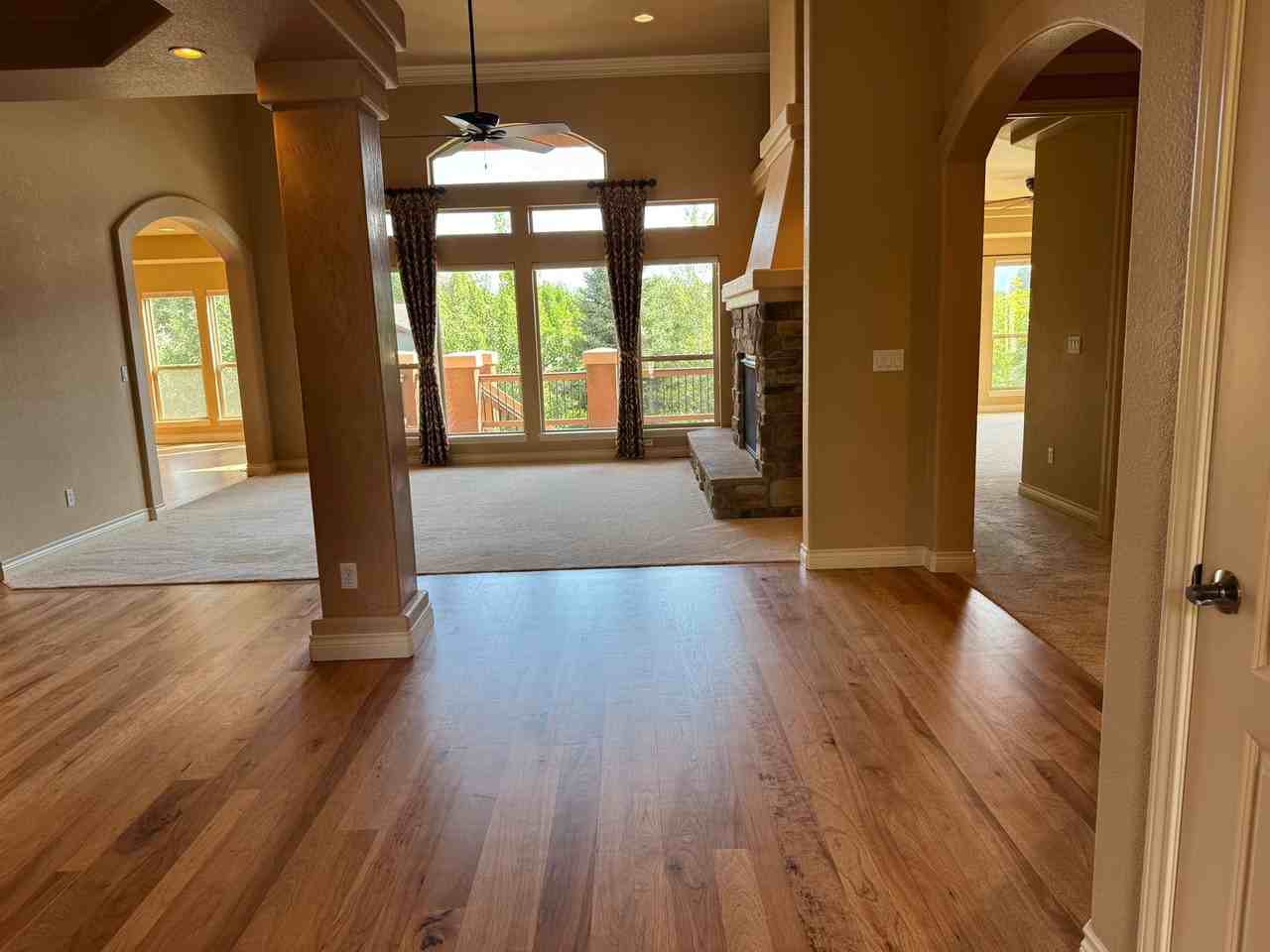 12477 Creekhurst Dr - Photo 3 of 39