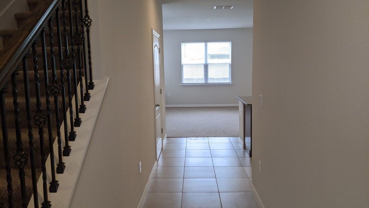 17365 Bracken Fern Ln - Photo 4 of 19