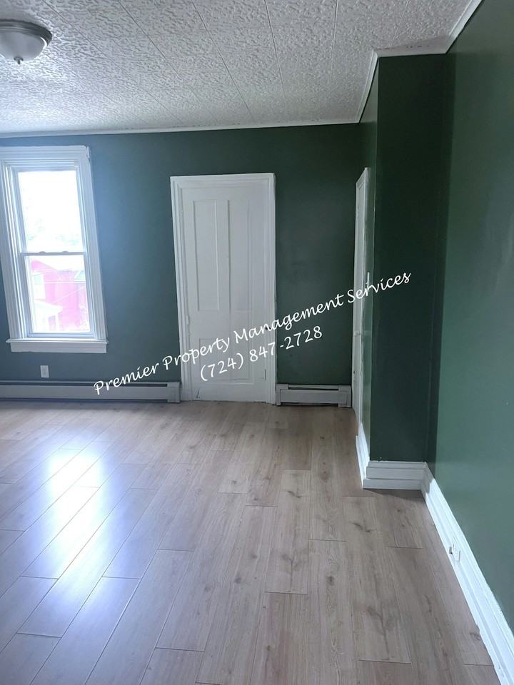 1206 9th Avenue, Unit 2 - Photo 2 of 11