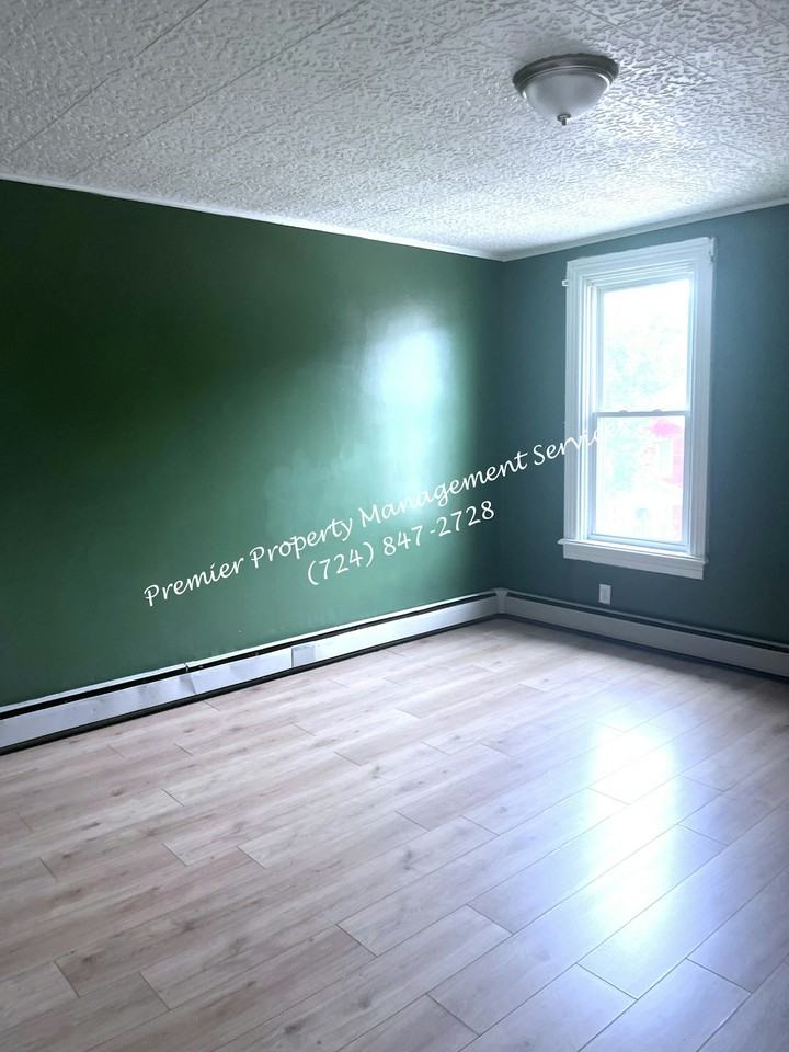 1206 9th Avenue, Unit 2 - Photo 3 of 11