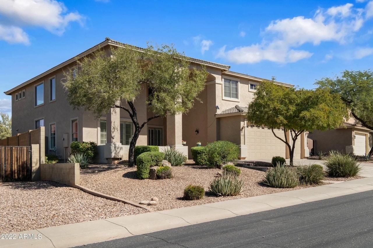 4402 West Dorsaneo Lane - Photo 2 of 50