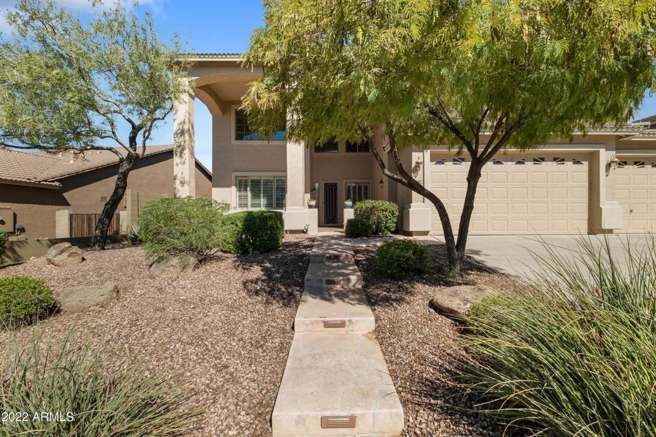 4402 West Dorsaneo Lane - Photo 3 of 50