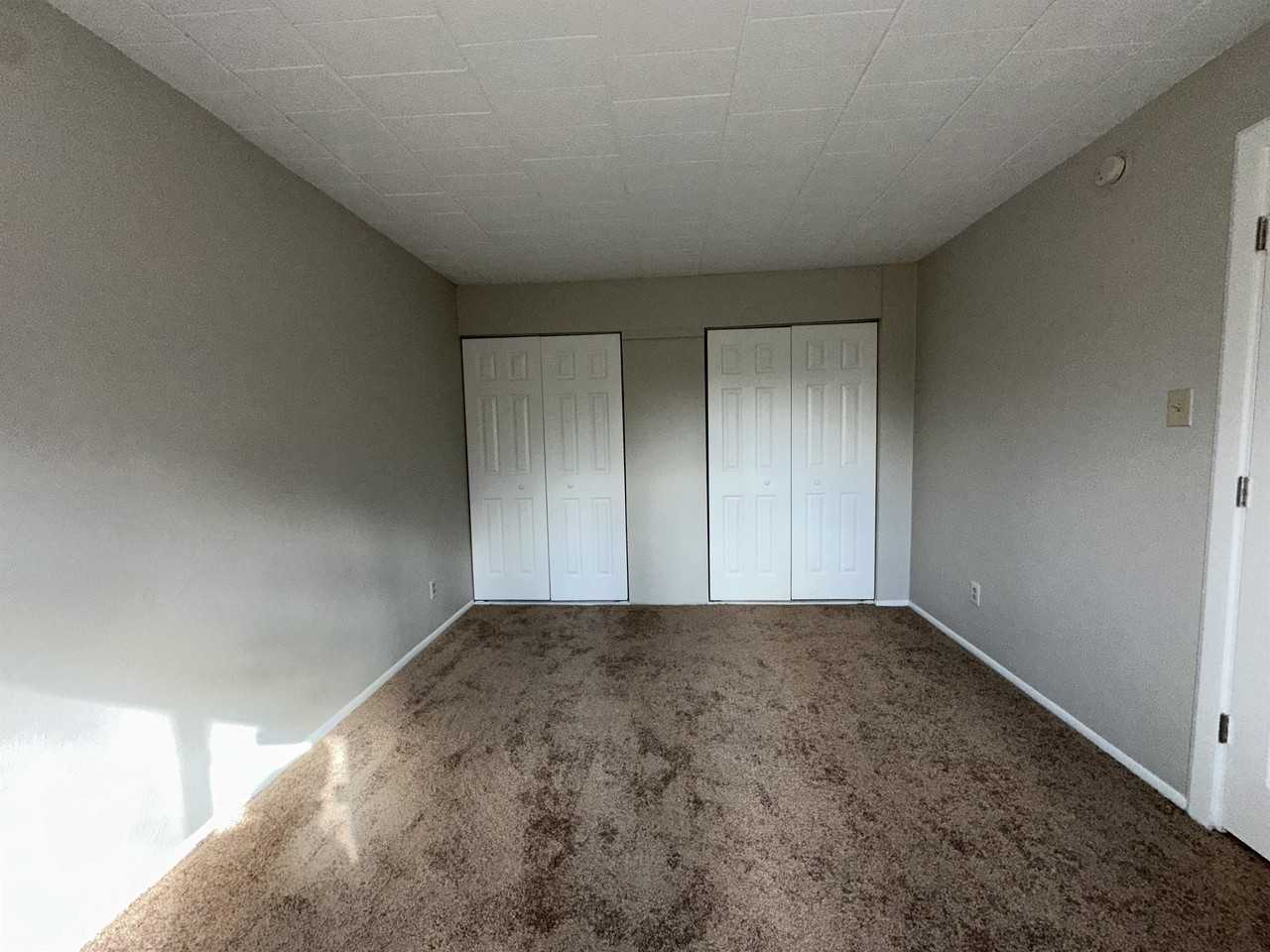 AMADELL APARTMENTS -- 005 - Photo 6 of 25