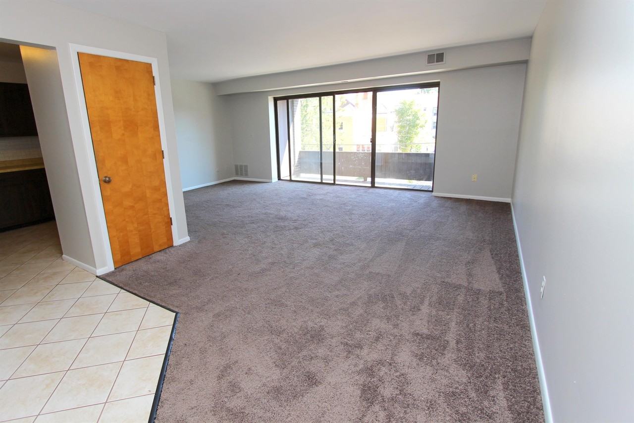 EAST END AVENUE -- 084 - Photo 5 of 13