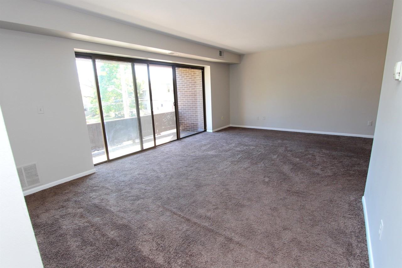 EAST END AVENUE -- 084 - Photo 7 of 13