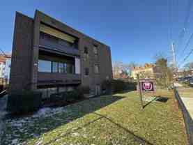 EAST END AVENUE -- 084 - Photo 1 of 1