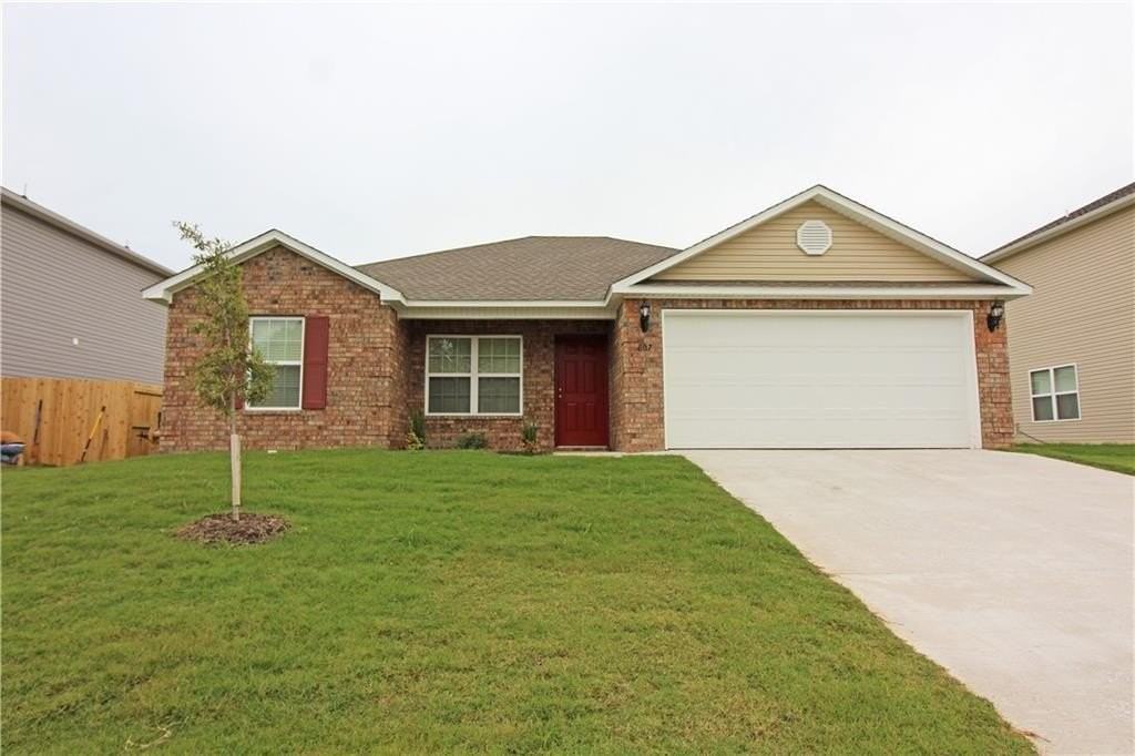 807 Southwest Green World Street