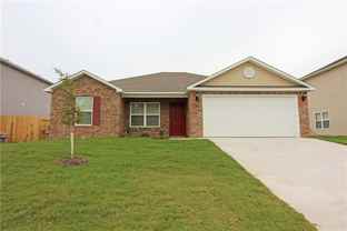 807 Sw Green World St - Photo 1 of 1