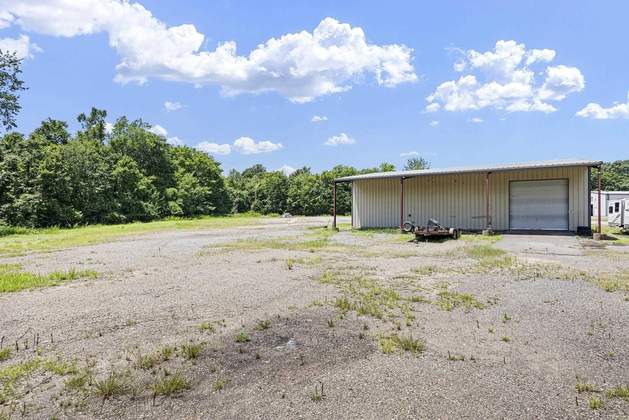 8411 Us Highway 64 W - Photo 4 of 47