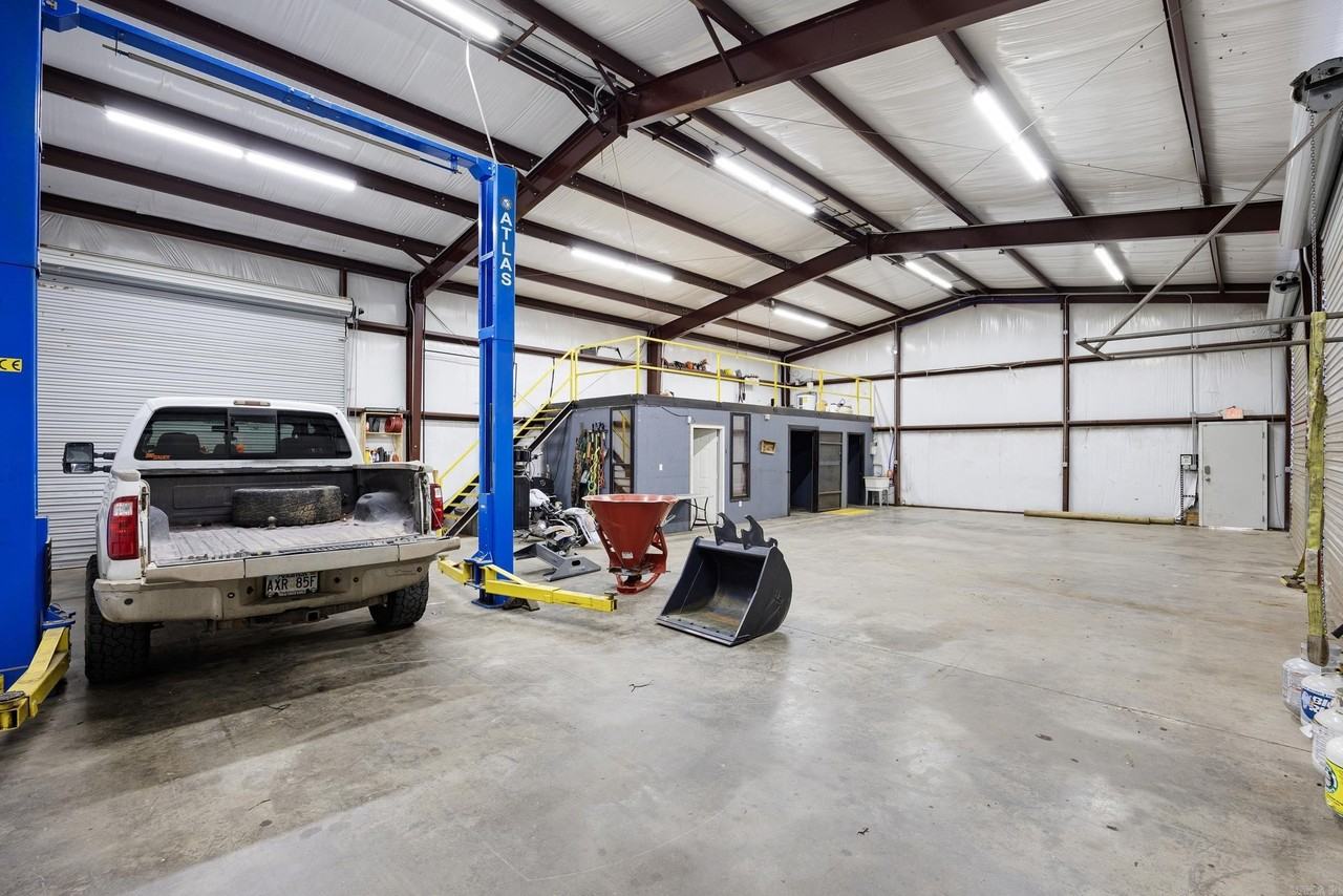 8411 Us Highway 64 W - Photo 6 of 47