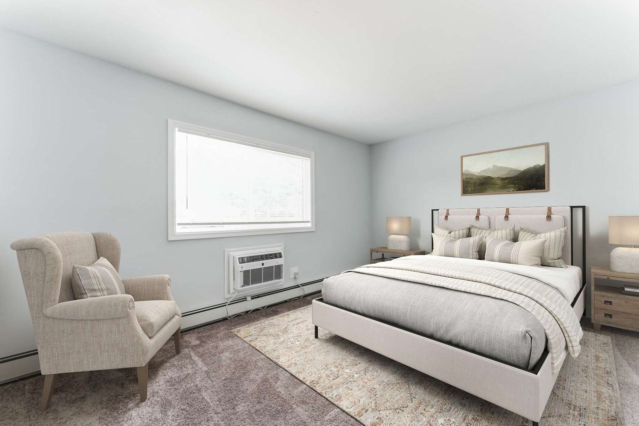 Mid Island Apartments - Photo 3 of 12