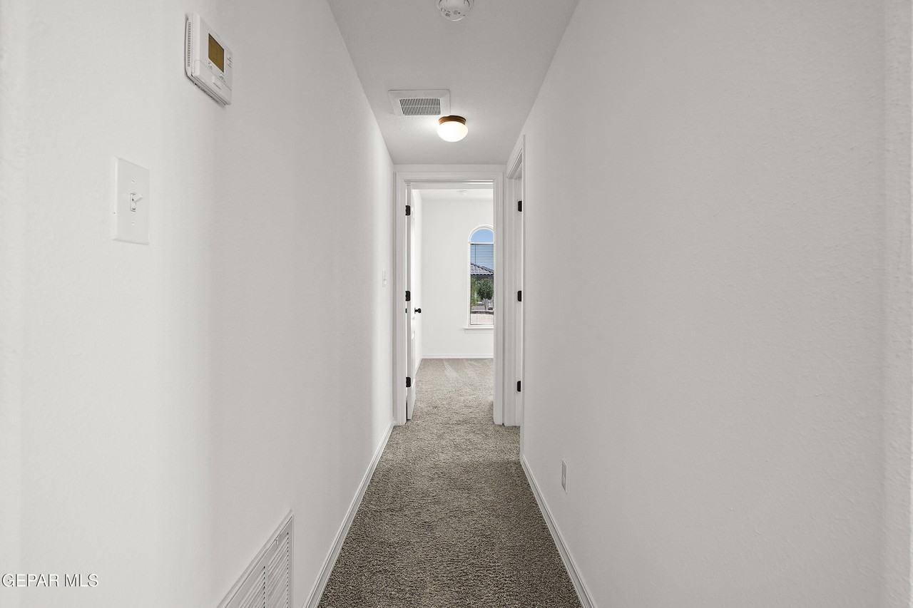 901 Betton Pl - Photo 7 of 22